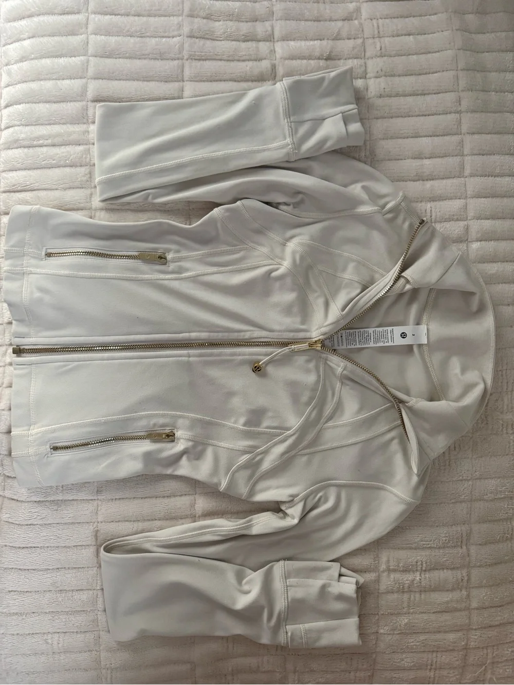 Lululemon White Ivory Cropped Define Jacket nulu with Gold Zippers